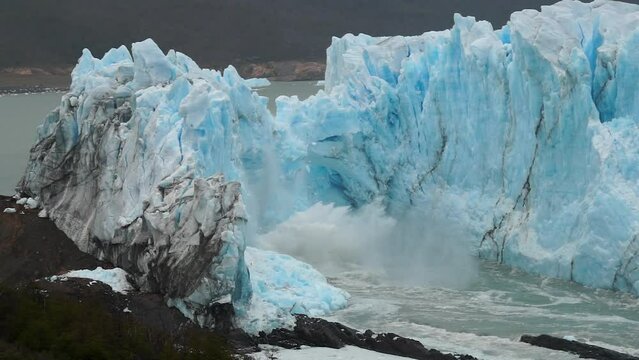 The Final Rupture of Perito Moreno Glacier: Ice Bridge Collapse in Stunning Detail