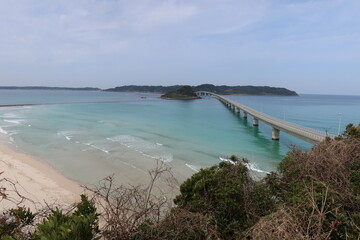 A distant view of Tsunoshima-ohashi Bridge in Shimonoseki City in Yamaguchi Prefecure in Japan 日本の山口県下関市にある角島大橋の遠景