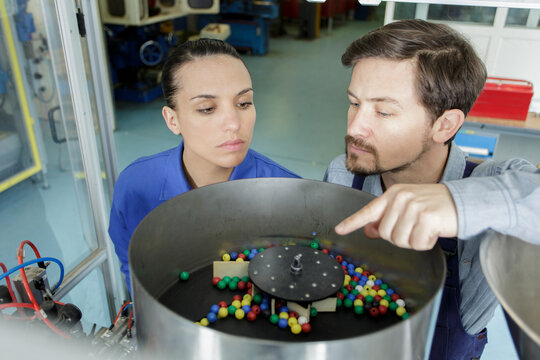 pupils carrying out experiment in science class