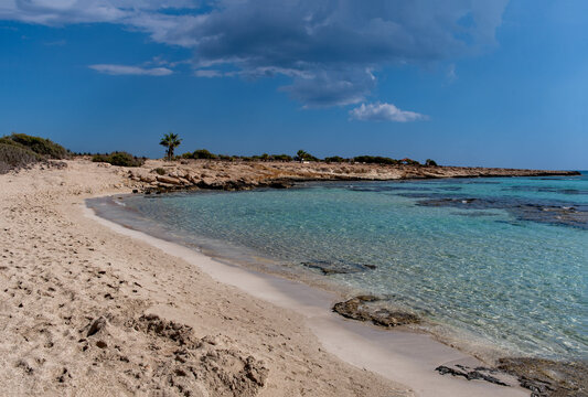 Der Strand von Lands in Ayia Napa, Famagusta auf Zypern
