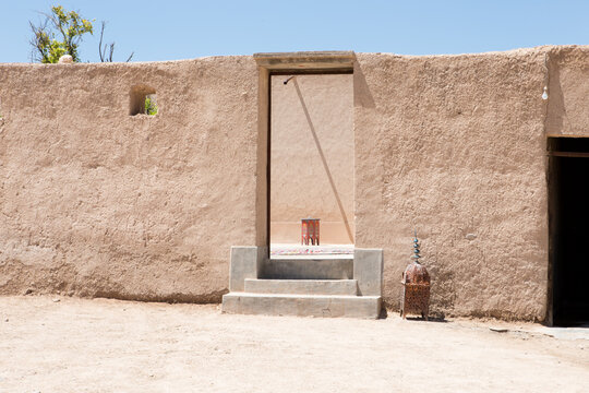 Vue sur la cour int&eacute;rieur d'un Ryiad dans la montagne pr&eacute;s de Marrakech