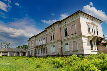 Fototapeta na wymiar Old castle. The earl Badeni Palace. Busk town. Ukraine