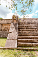 ancient mayan ruins