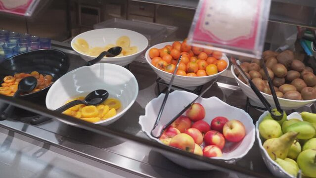 4k, panoramic view of the buffet table with fresh fruits