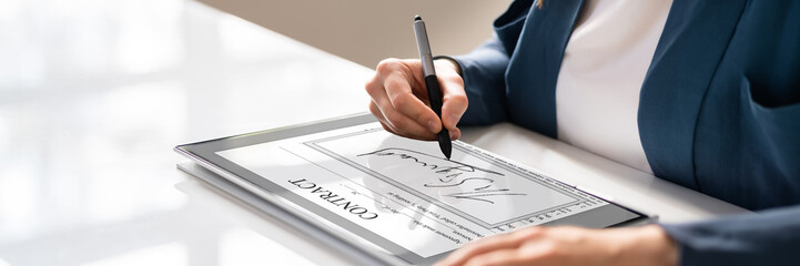Digital Signature On Contract Document Online