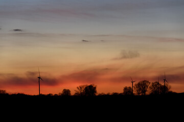 Fototapeta na wymiar View of the horizon with the setting sun