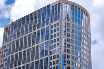 Fototapeta premium Office Building with Reflective Windows in Downtown Houston