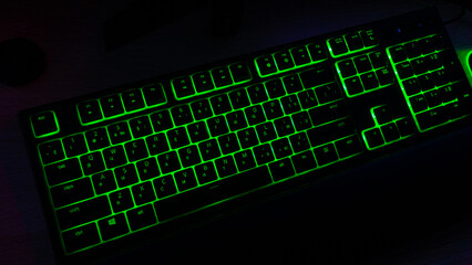 Keyboard with precise, bright backlighting, small key travel.