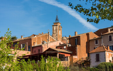 Roussillon village in Vaucluse region. One of the most impressive villages in France.  - obrazy, fototapety, plakaty