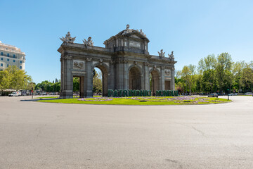 Fototapeta na wymiar Madrid, Spain - April 16, 2022: Puerta de Alcalá, Madrid