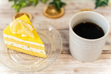 夏みかんのショートケーキとコーヒー