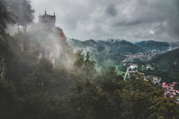 Fototapeta premium Discover the Magic of Lichtenstein Castle