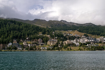 Fototapeta na wymiar Lake in St. Moritz in Switzerland surrounded by mountains