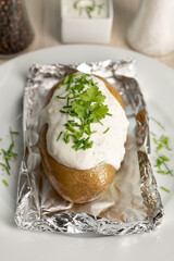 Ofenkartoffel mit frischem Kräuterquark