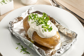 Ofenkartoffel mit frischem Kräuterquark