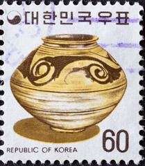 KOREA, SOUTH - CIRCA 1975: a postage stamp from KOREA, SOUTH, showing a traditional painted Ceramic...