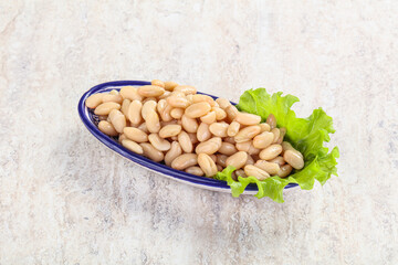 White canned beans for vegan suisine