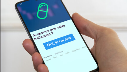 Suivi numérique pré-opératoire ou post-opératoire, suivi à domicile des patients avant et après leur opération. Chirurgie ambulatoire, communiquer avec les équipes médicales et soignantes, opératoire.