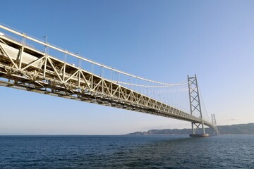 Fototapeta na wymiar 兵庫県立舞子公園から見た明石海峡大橋
