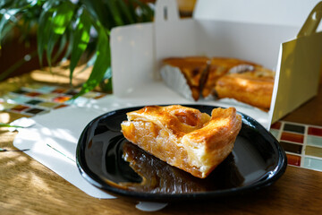 焼きたてアップルパイ