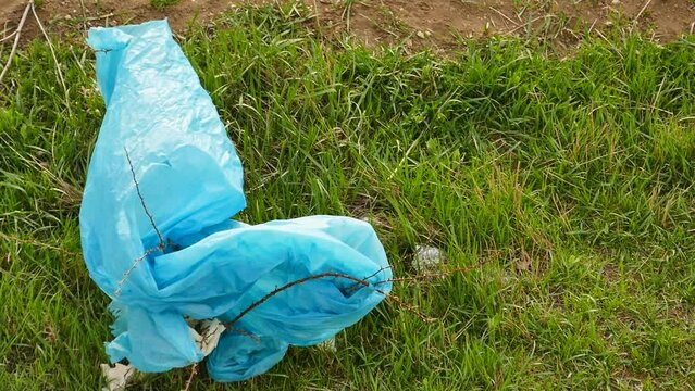 nylon waste pollutes the environment, visual pollution occurs after nylon waste,