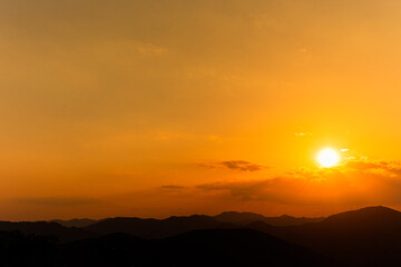 万葉の岬から望む夕日