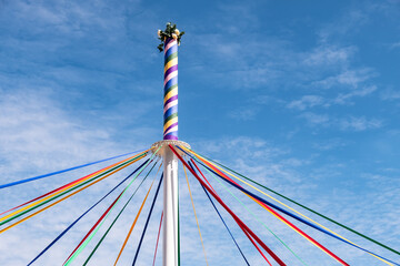 The traditional English Maypole & Coloured Ribbons. - obrazy, fototapety, plakaty