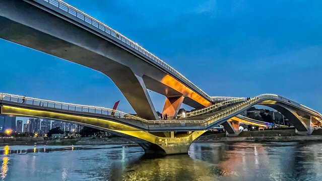 Fototapeta Chengdu five faults bridge at night