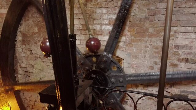 An atmospheric engine, used to power a cotton mill. Detail of regulator.