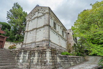 栃木県宇都宮市　大谷石の建物　蔵
