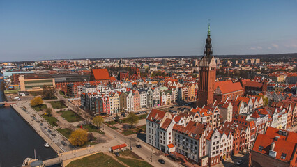 Fototapeta na wymiar A drone view of Elbląg and the Elbląg cathedral.