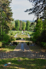 Fototapeta na wymiar Fontana e giochi d' acqua nel giardino di Villa Toepliz, Varese, Italia