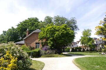 Le square de Villeneuve