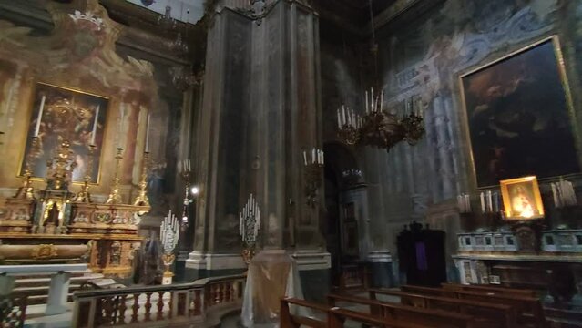 Napoli - Panoramica interna della Chiesa di Santa Brigida