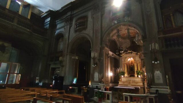 Napoli - Panoramica interna della Chiesa di Santa Brigida