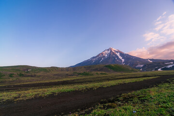 Fototapeta na wymiar koryaksky volcano in the morning