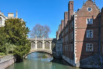 Fotobehang Brug der Zuchten The Bridge of Sighs, in Cambridge, United Kingdom