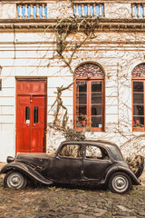 Carro antigo em Colonia del Sacramento Uruguay