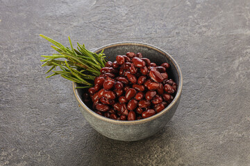 Vegan cuisine - black kidney in the bowl