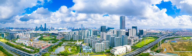 Fototapeta na wymiar West Bank business district and Qiantan International Business District, Shanghai, China 