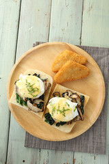 Eggs florentine 