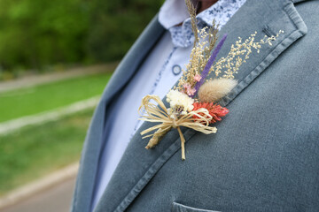 veste du marié pendant son mariage