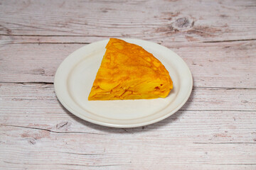 Tapa of Spanish potato omelette with egg
