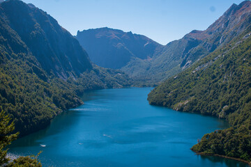 laguna cañicura © bastian