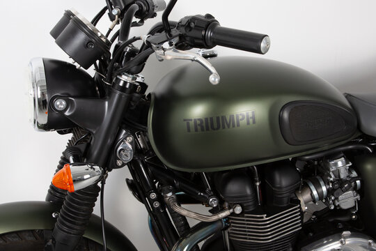 Triumph T100 Limited Edition Steve Mcqueen Retro Motorcycle