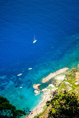 Fototapeta na wymiar Vue sur la mer depuis la Villa San Michele à Capri