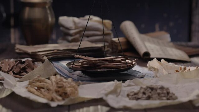 weighing of chinese herbal medicine
