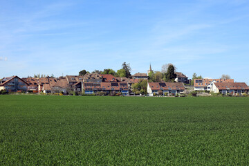 Maisons du centre du village d'Etoy en Suisse