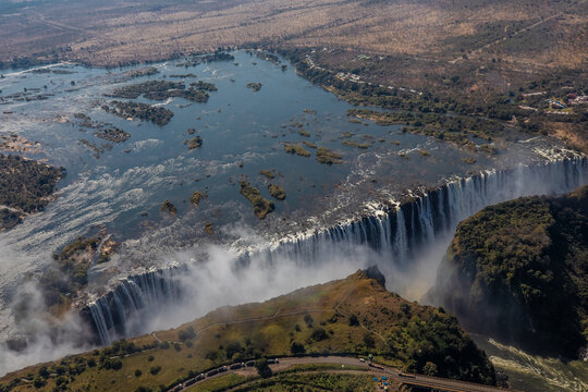 Bird's-eye view of the entire Victoria Falls