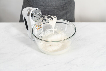 Cream cheese glaze